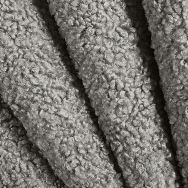 Photo representing theModern Shearling swatch colletion in Smoke